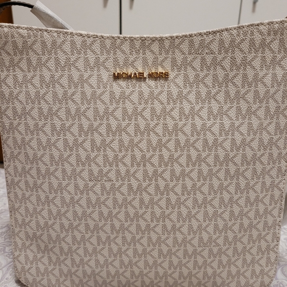 Bag - Picture 2 of 8